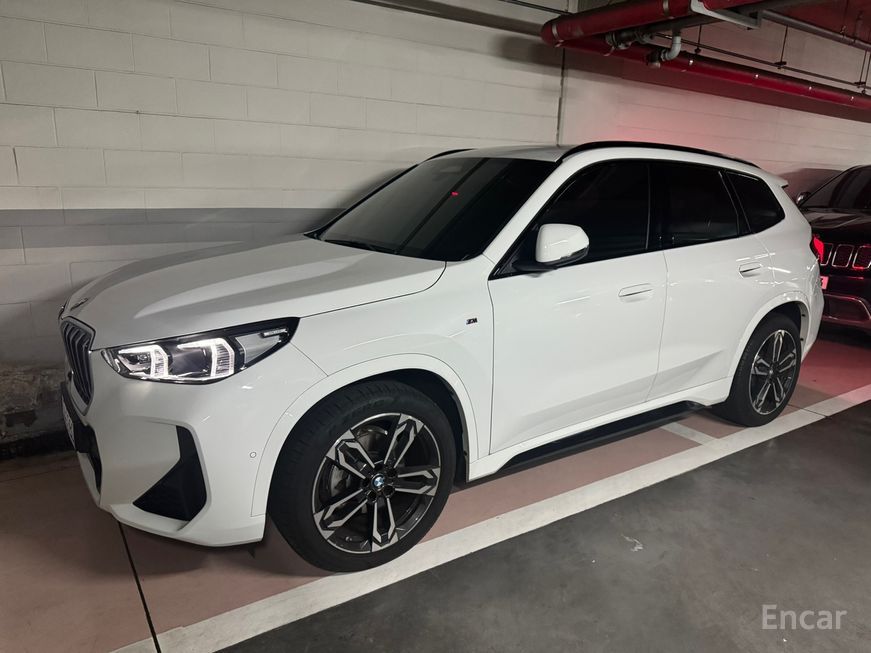 BMW X1 - фото 1