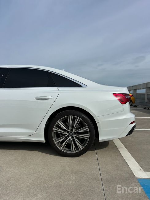 Audi A6 - фото 5