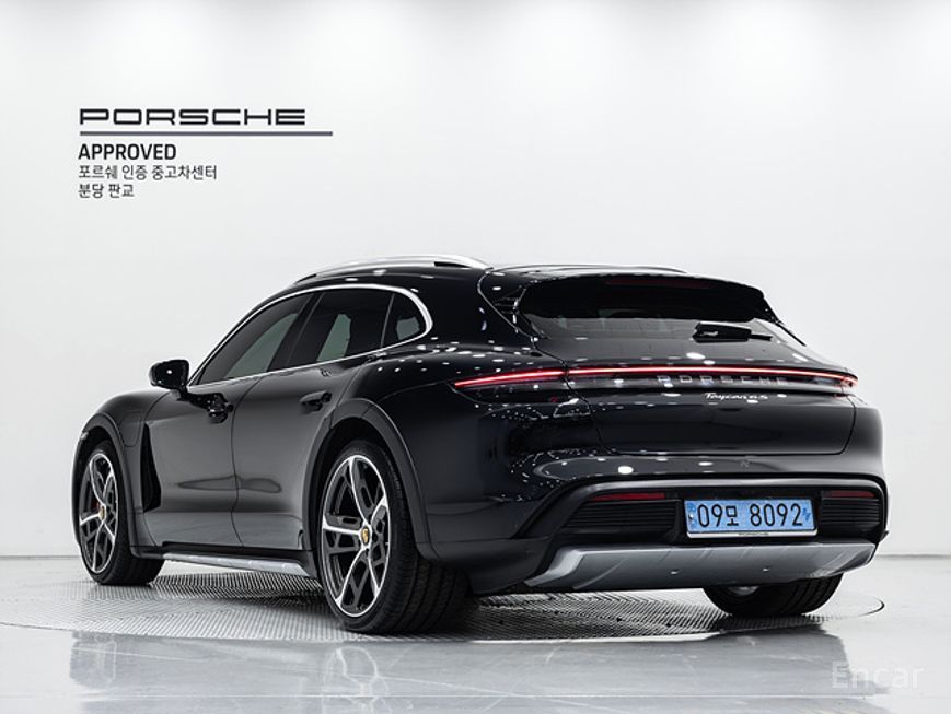Porsche Taikan - фото 1