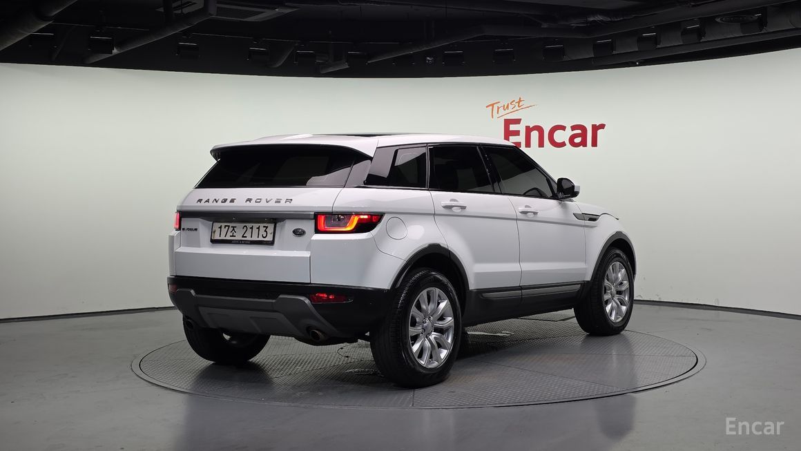Land Rover Range Evoque - фото 1