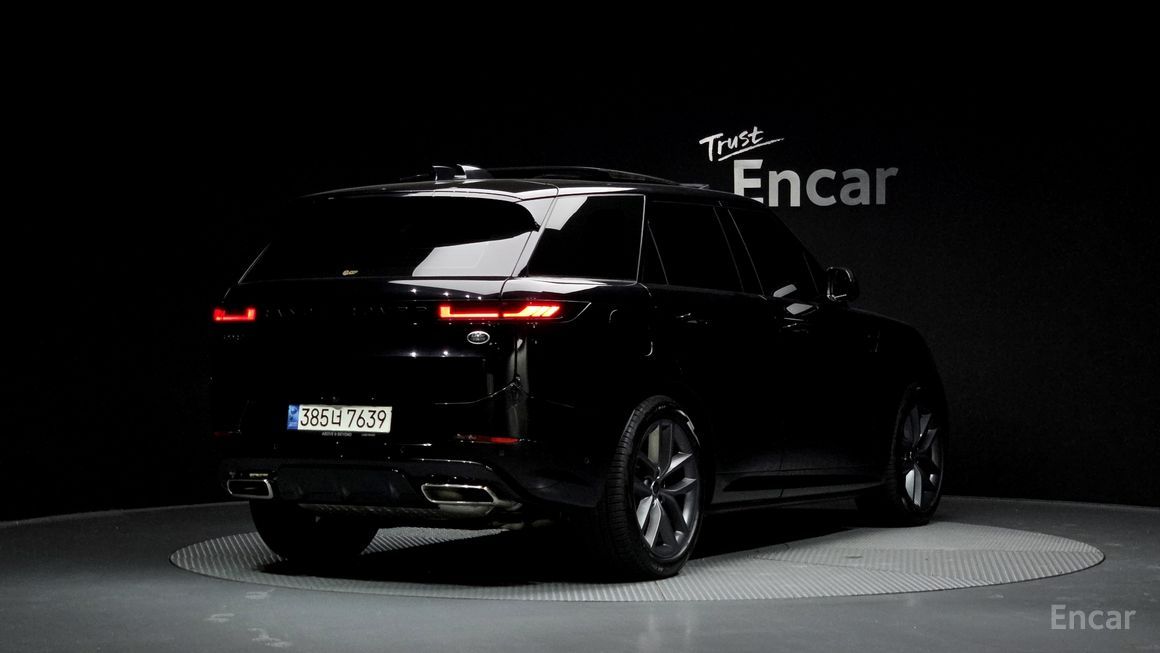 Land Rover Range Sport - фото 1