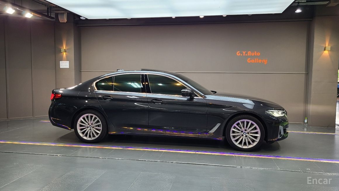 BMW 5 Series - фото 2