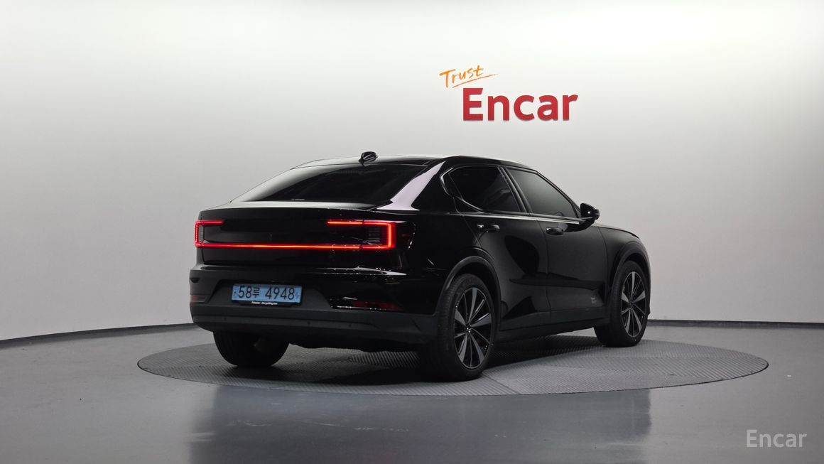 Polestar 2 - фото 1