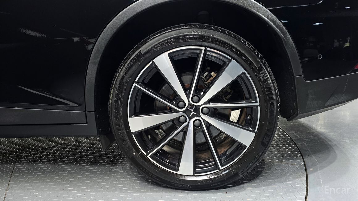 Polestar 2 - фото 4