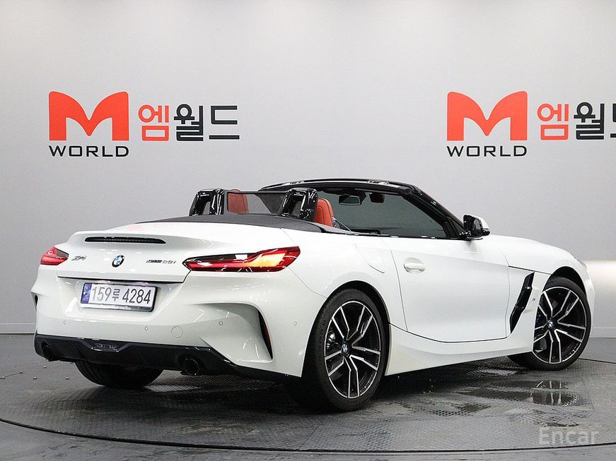 BMW Z4 - фото 1