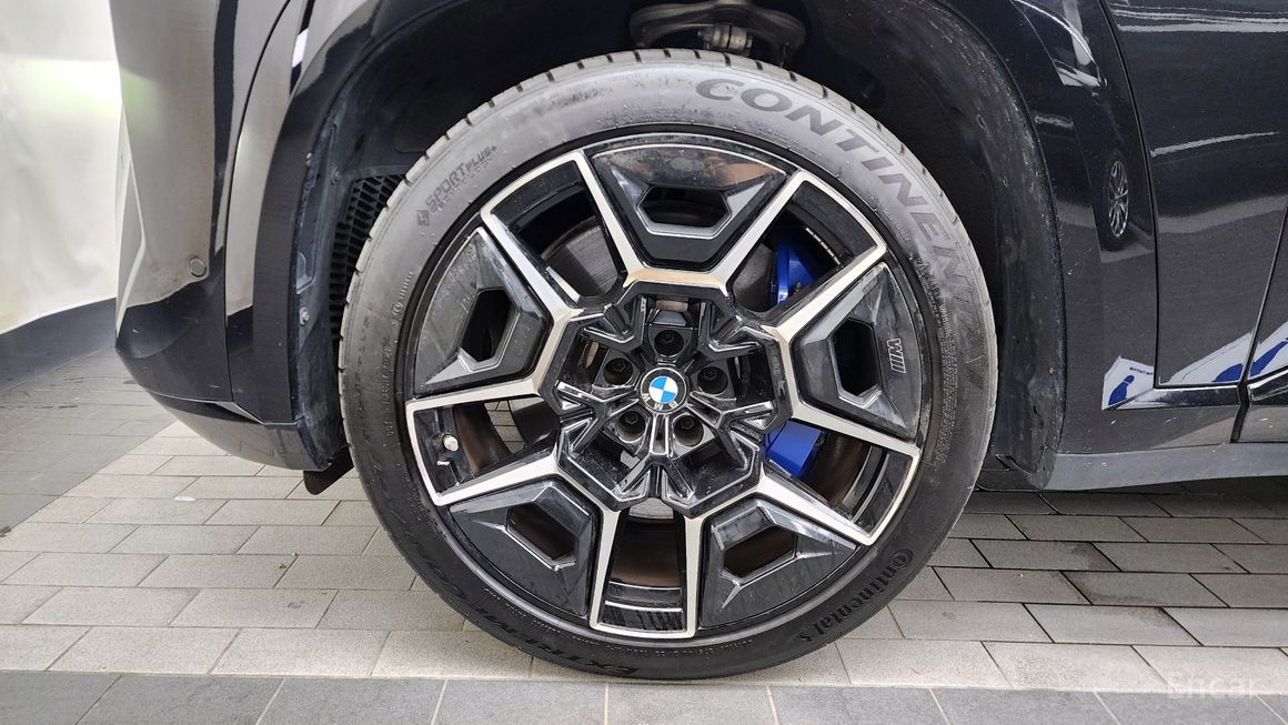 BMW XM - фото 4