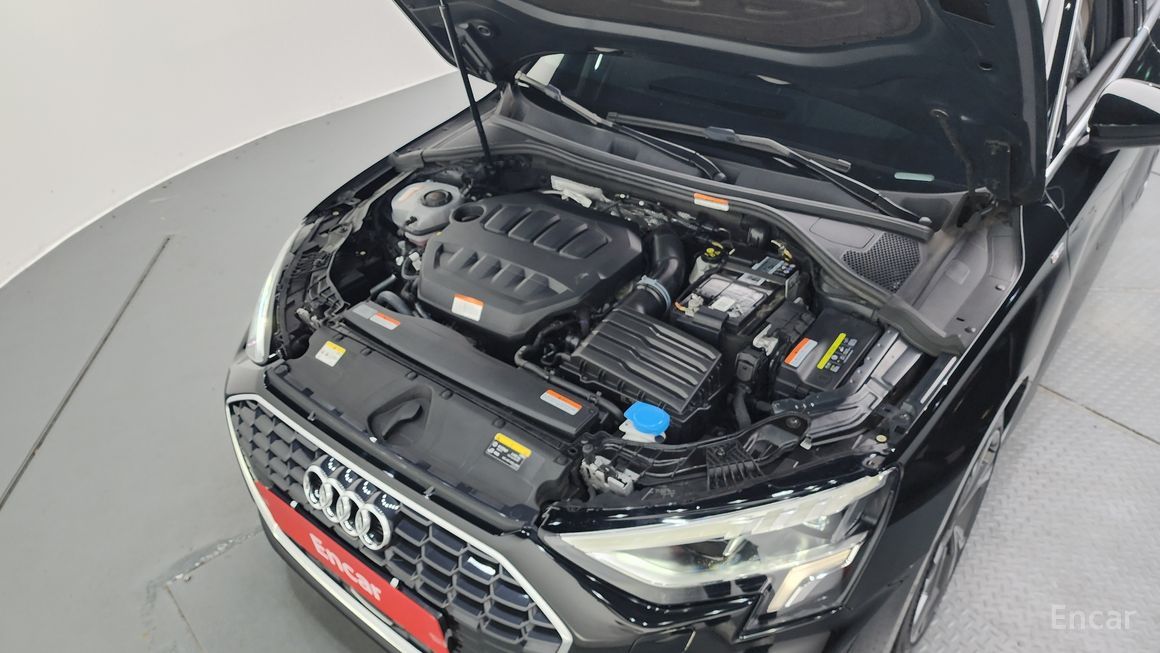 Audi A3 - фото 5