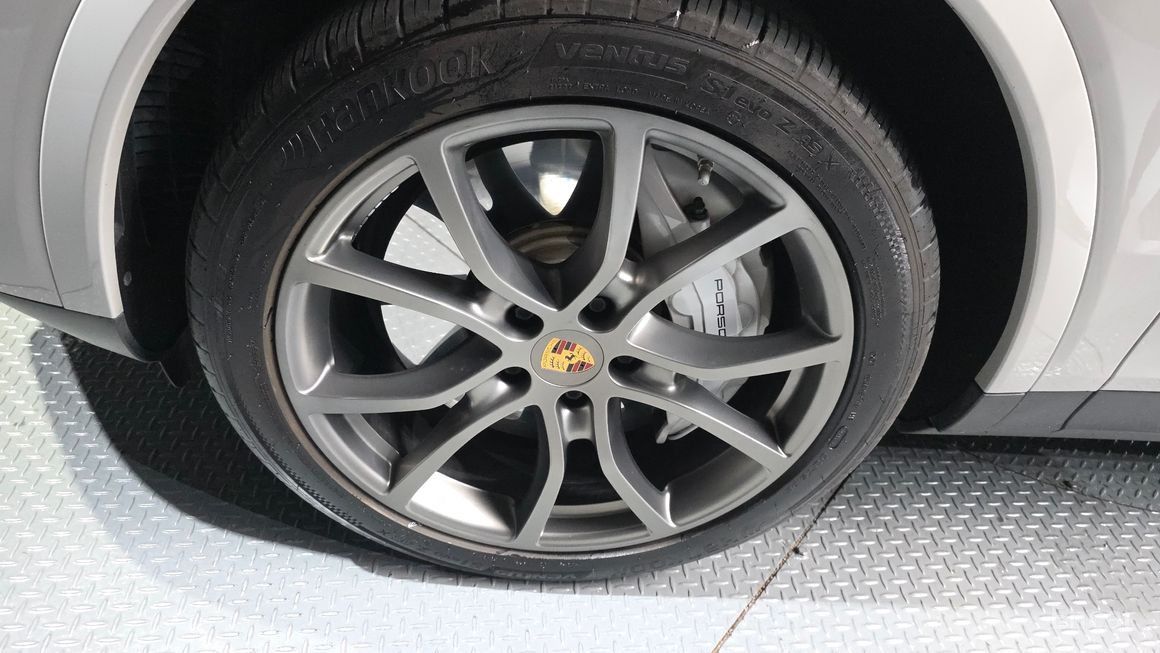 Porsche Cayenne - фото 4