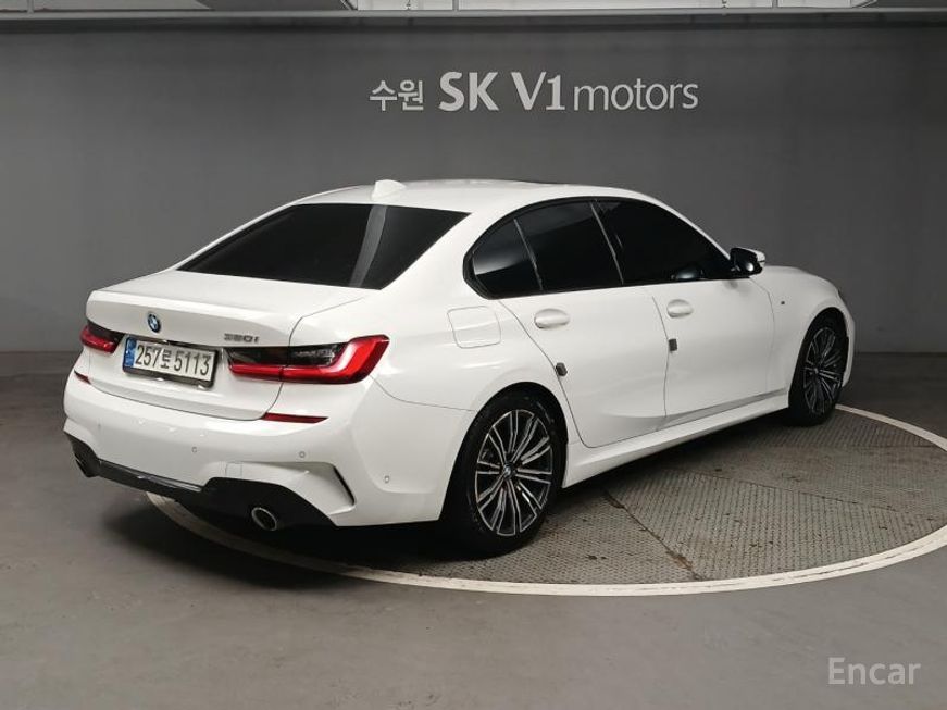 BMW 3 Series - фото 1