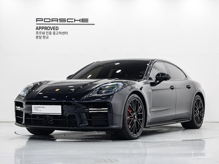 Porsche Panamera - фото 0
