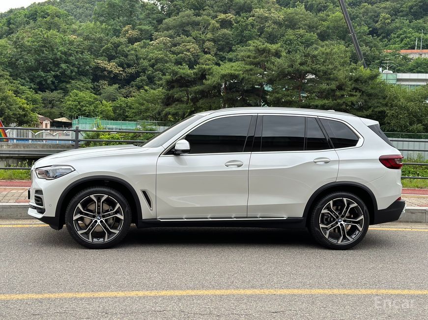 BMW X5 - фото 1