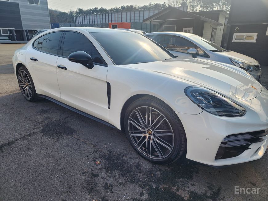 Porsche Panamera - фото 2