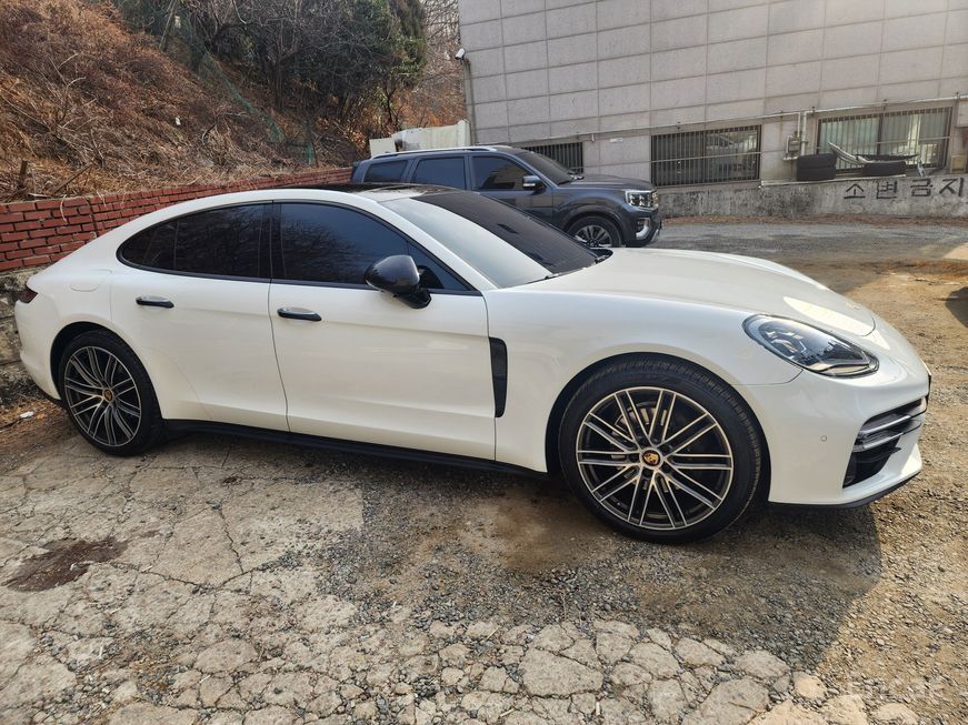Porsche Panamera - фото 4