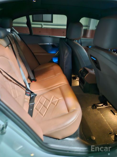 BMW i5 - фото 6