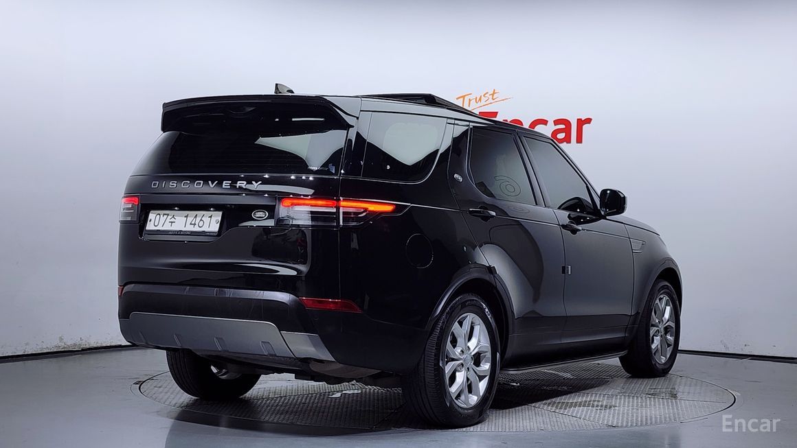 Land Rover Discovery - фото 1