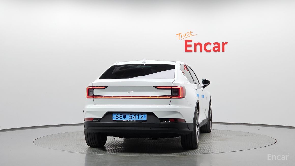 Polestar 2 - фото 3