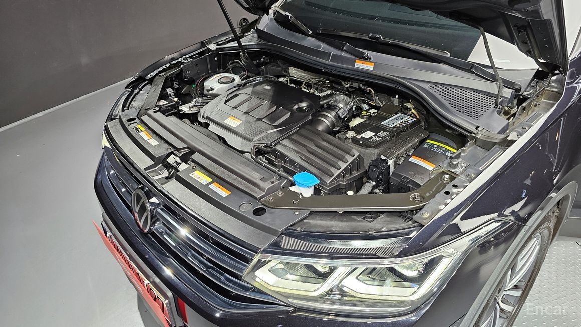 Volkswagen Tiguan - фото 5