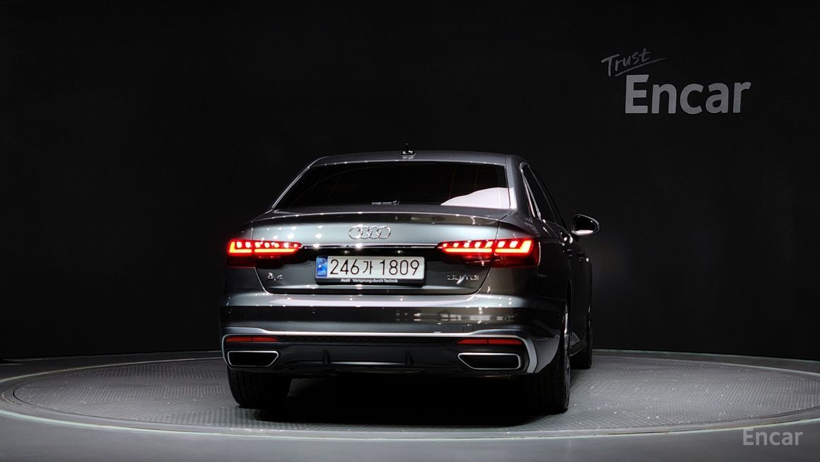 Audi A4 - фото 3