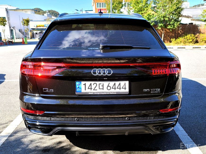 Audi Q8 - фото 6