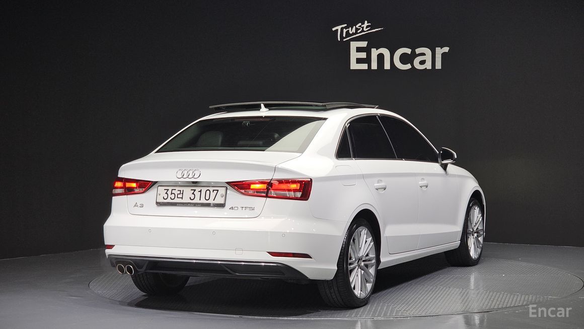 Audi A3 - фото 1