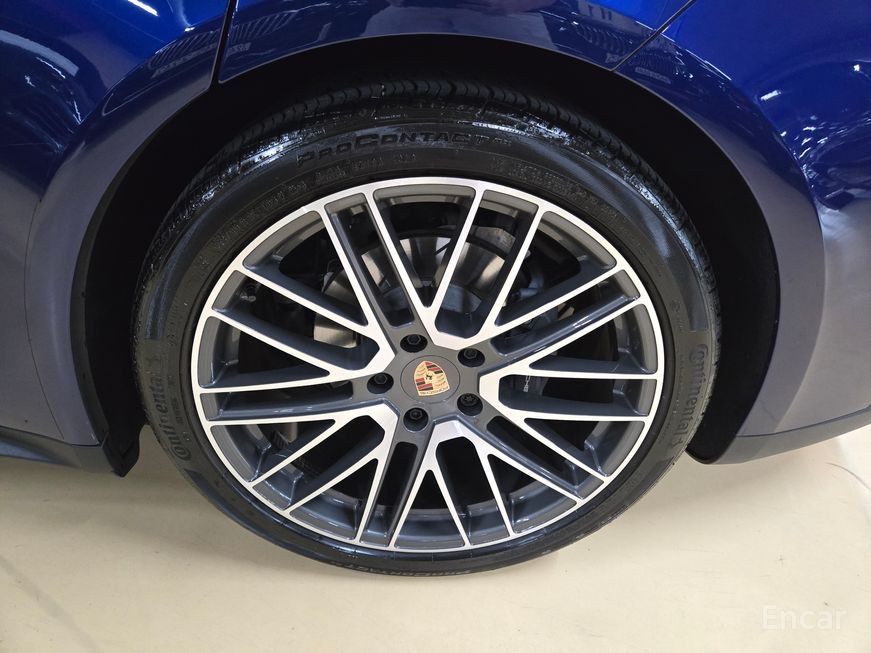 Porsche Panamera - фото 2