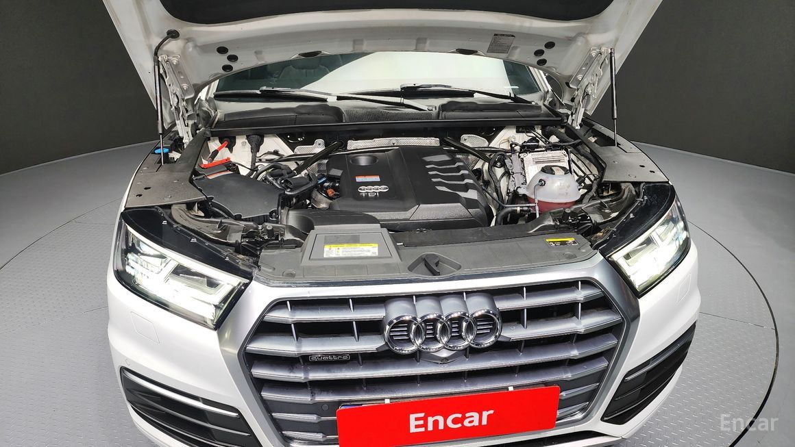 Audi Q5 - фото 5