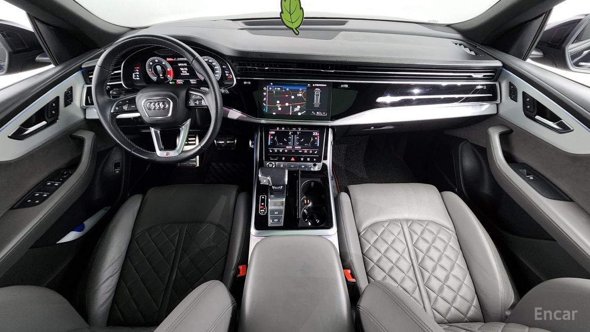 Audi Q8 - фото 6