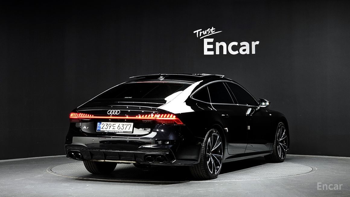 Audi A7 - фото 1