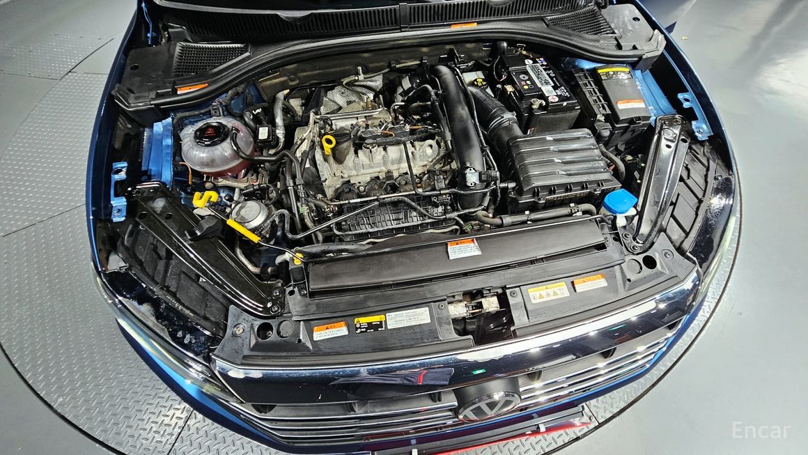 Volkswagen Jetta - фото 5