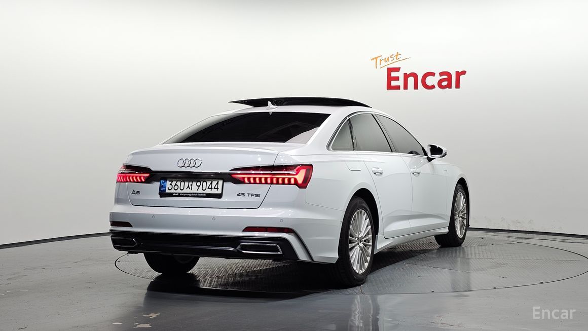Audi A6 - фото 1