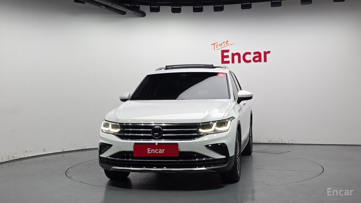Volkswagen Tiguan - фото 2