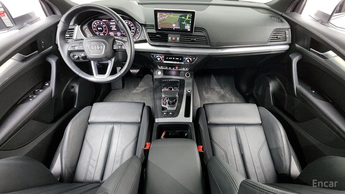 Audi Q5 - фото 6