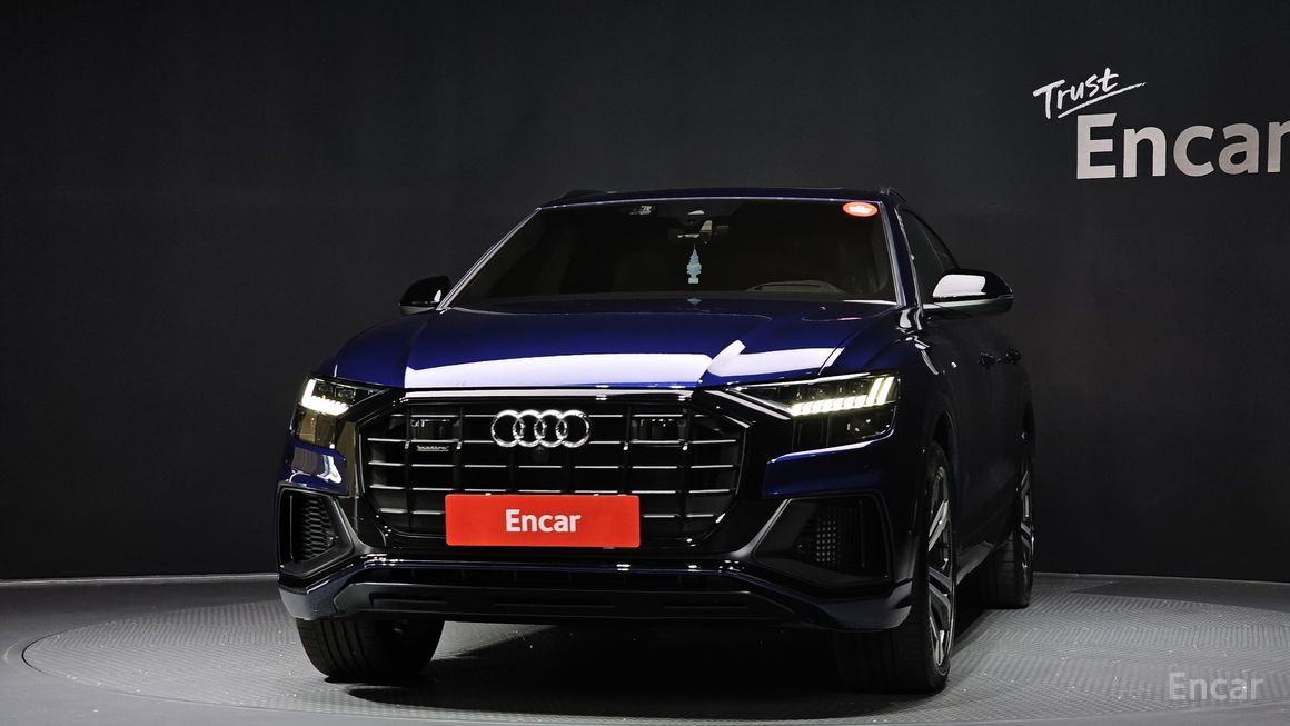 Audi Q8 - фото 2