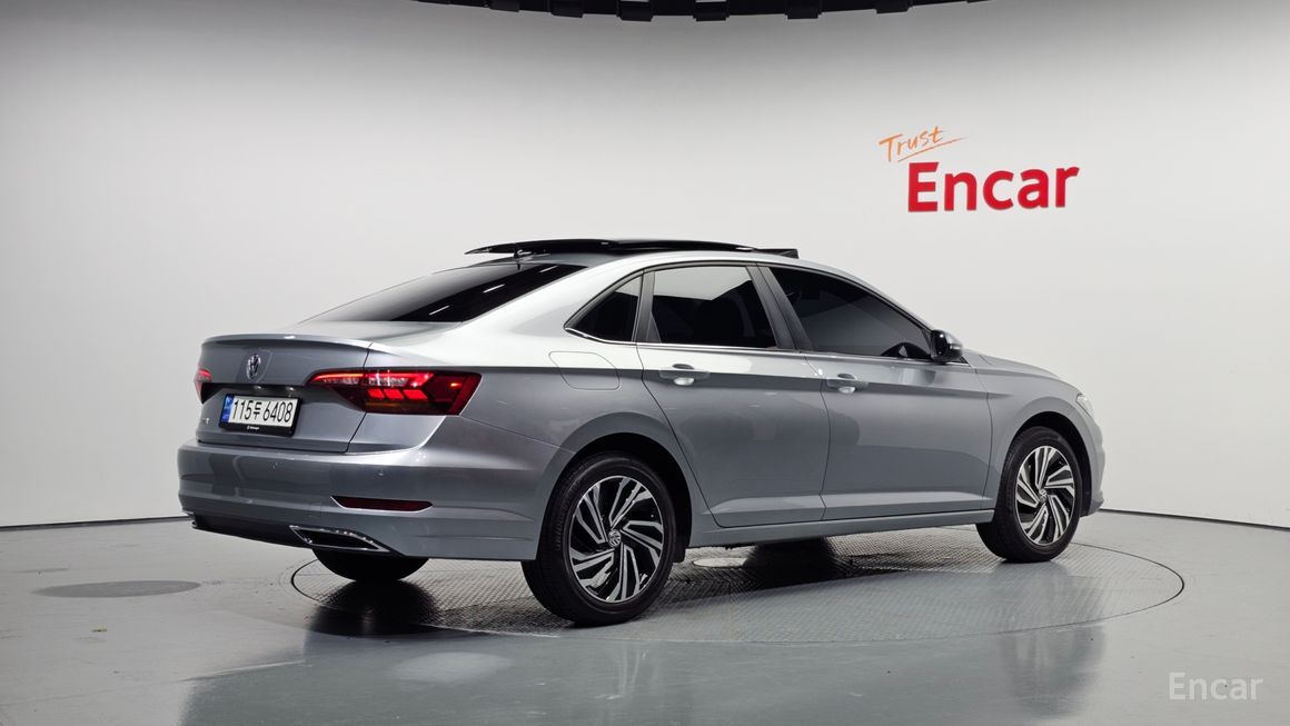Volkswagen Jetta - фото 1