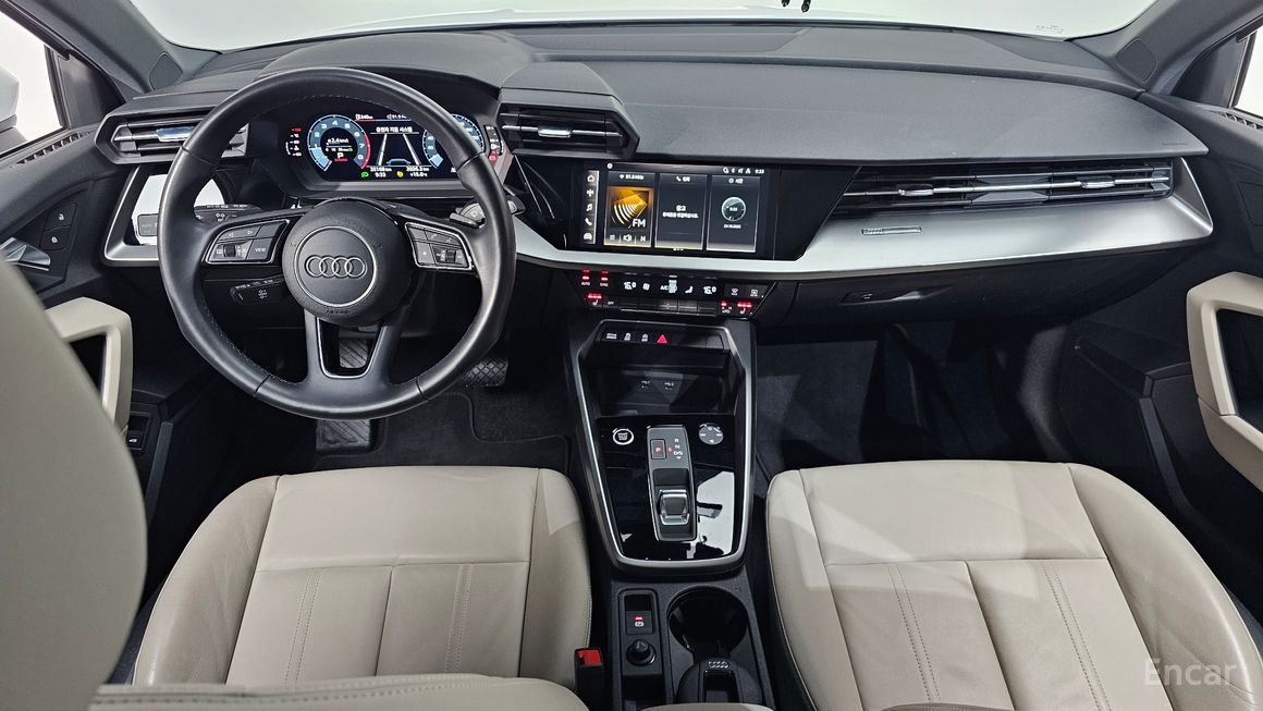 Audi A3 - фото 6