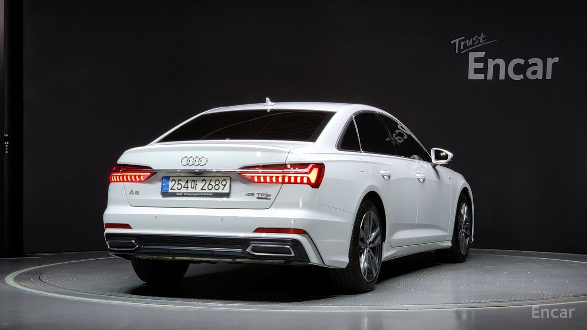 Audi A6 - фото 1