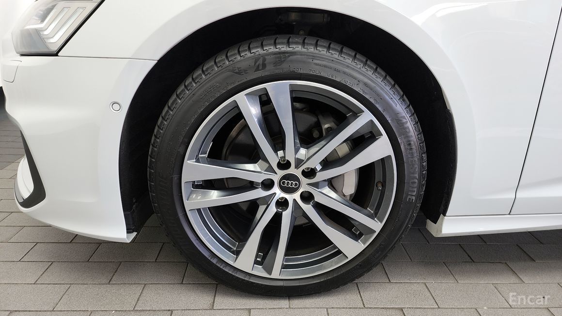 Audi A6 - фото 4