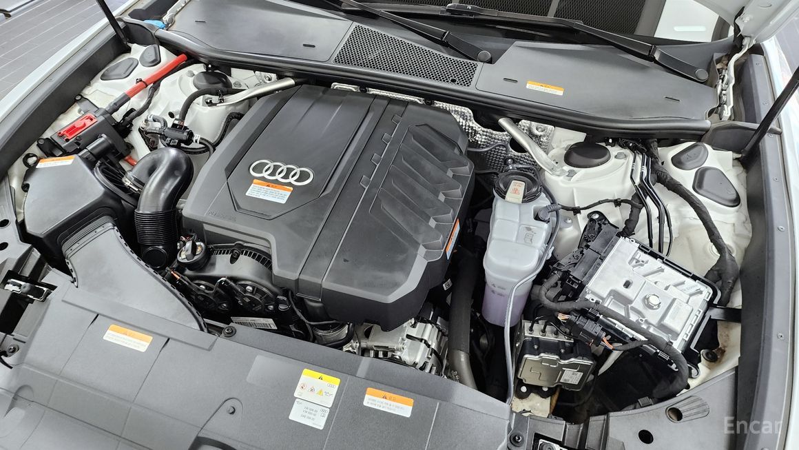 Audi A6 - фото 5