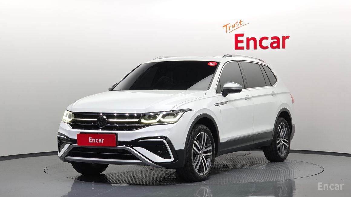Volkswagen Tiguan - фото 0