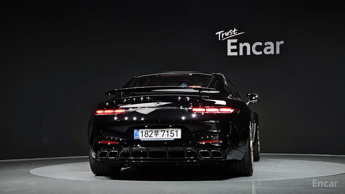 Mercedes-Benz AMG GT - фото 3