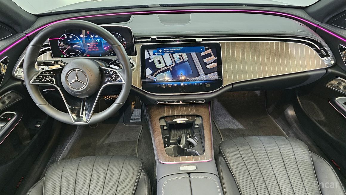 Mercedes-Benz E-Class - фото 6