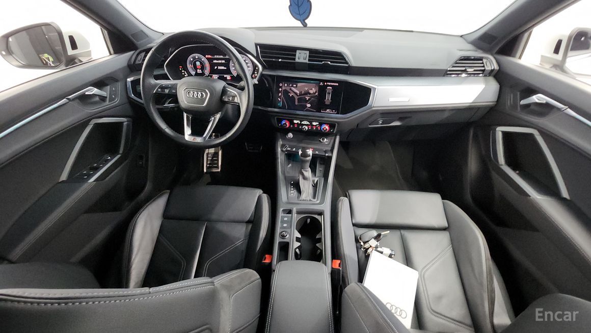 Audi Q3 - фото 6