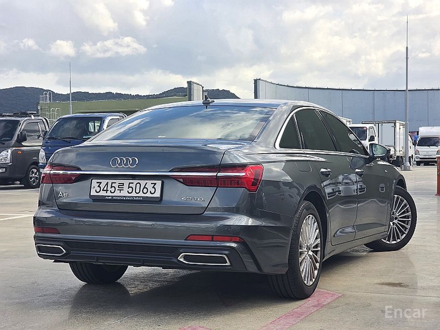 Audi A6 - фото 2