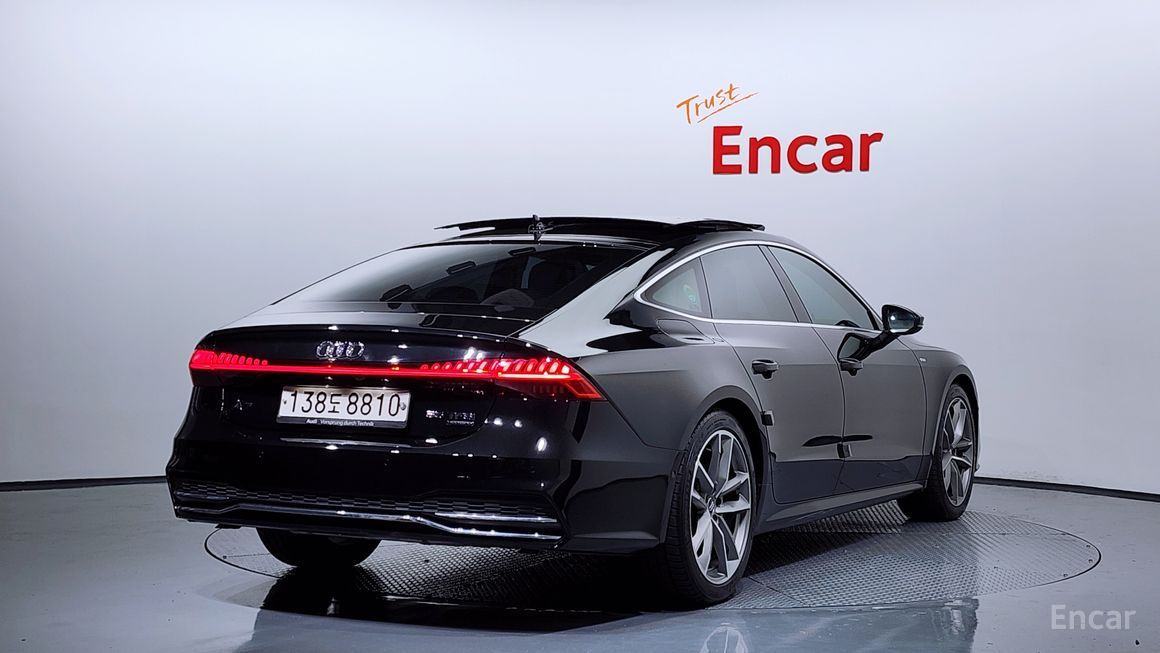 Audi A7 - фото 1