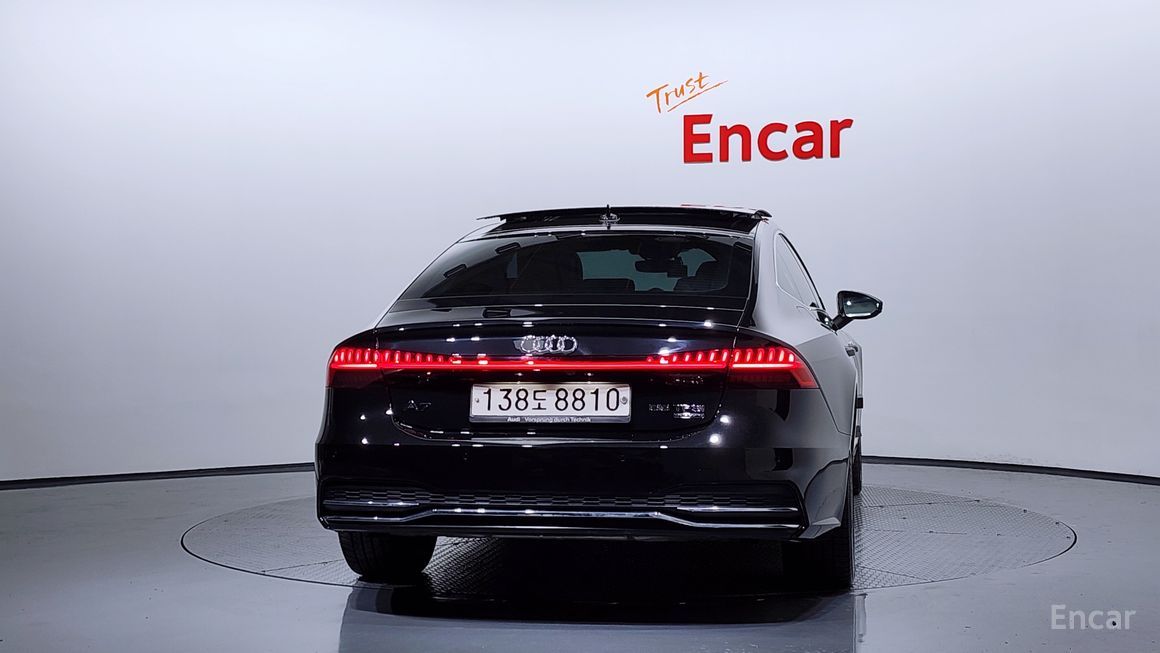 Audi A7 - фото 3
