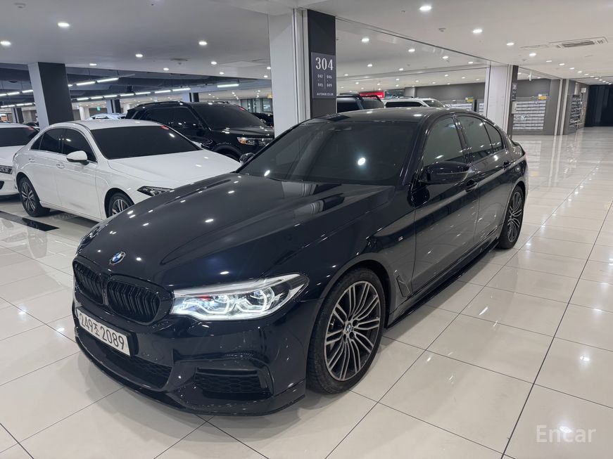 BMW 5 Series - фото 0