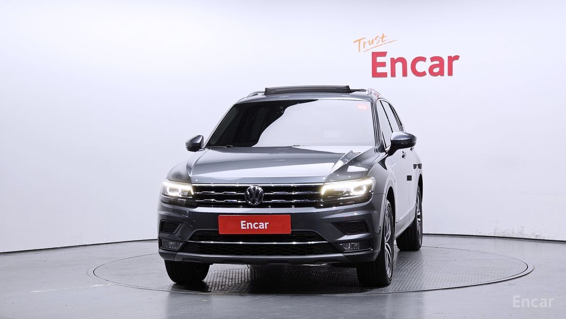 Volkswagen Tiguan - фото 2