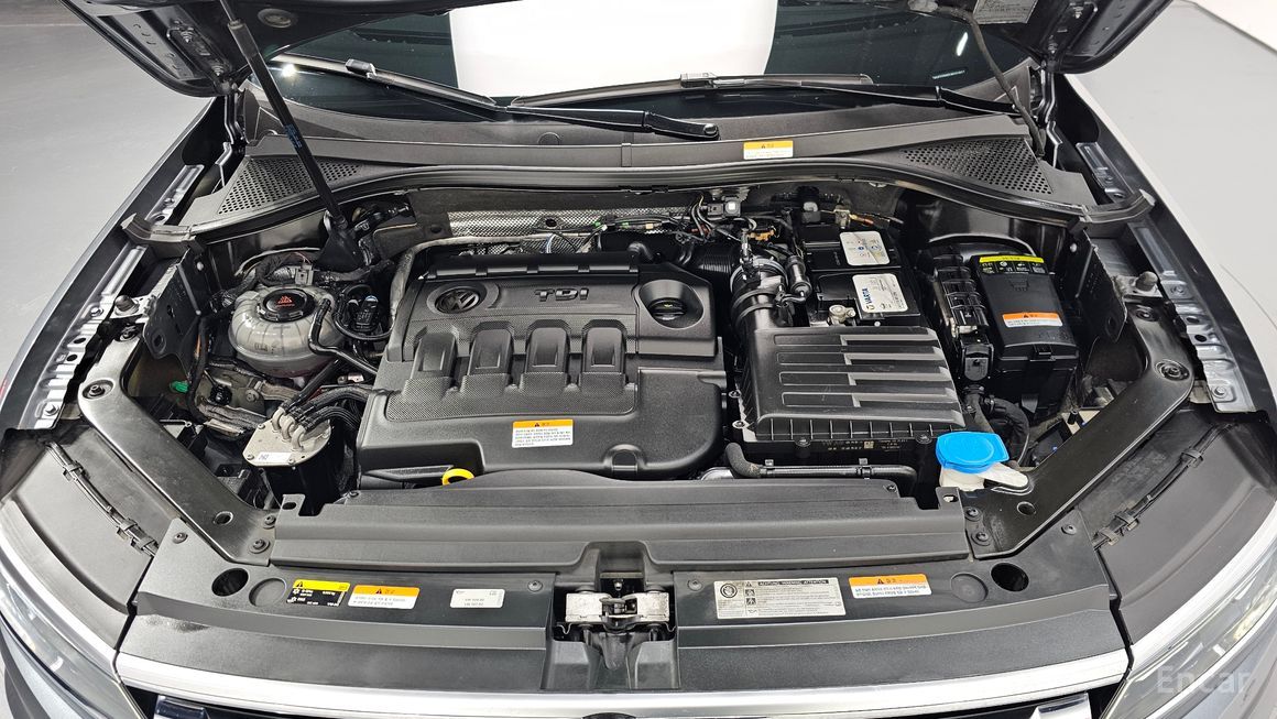 Volkswagen Tiguan - фото 5