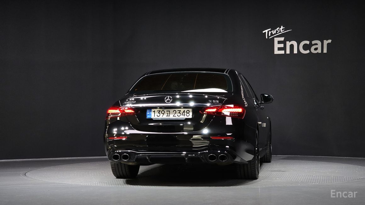 Mercedes-Benz E-Class - фото 3