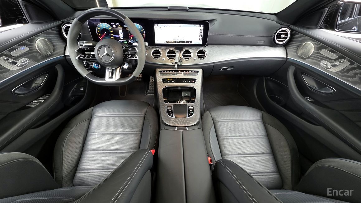 Mercedes-Benz E-Class - фото 6